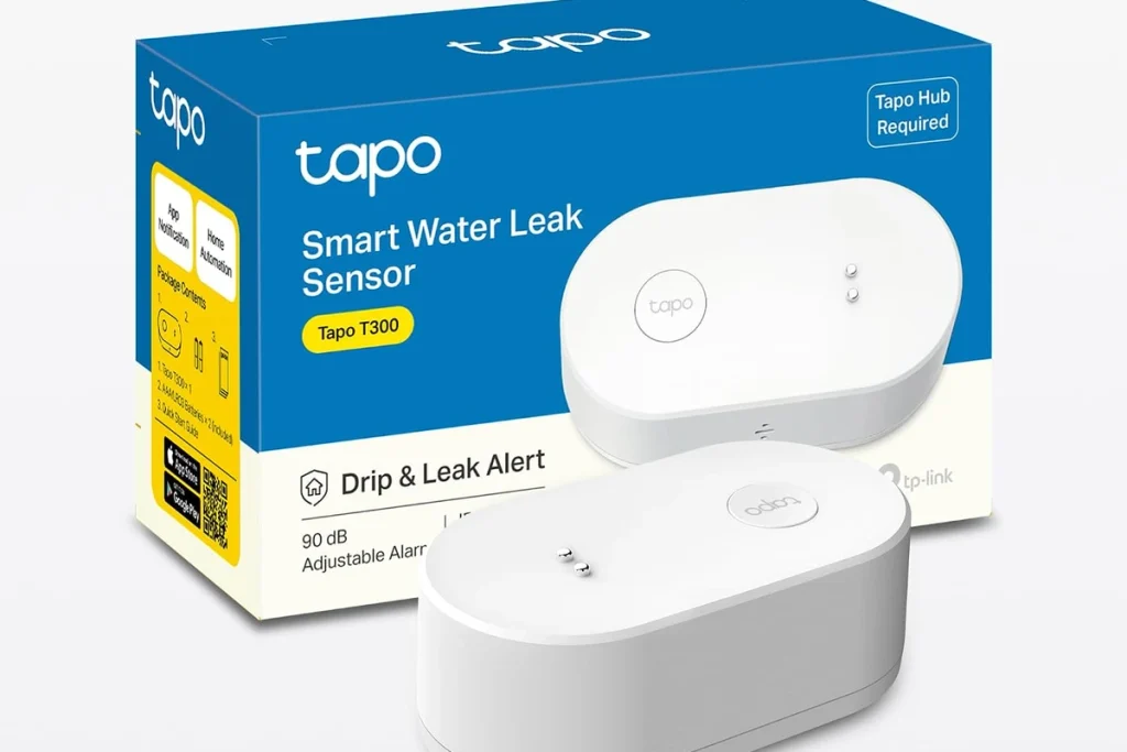 Smart water leak detection system with connected shut-off technology