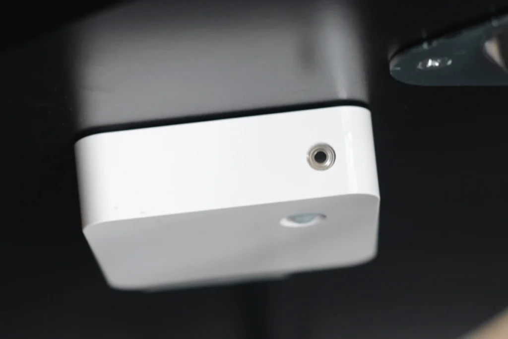 Smart building occupancy sensor IoT device