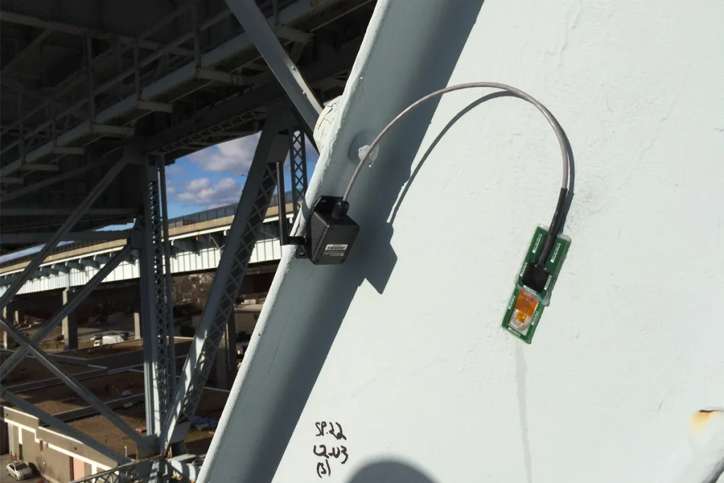 IoT-based building monitoring and structural sensor system